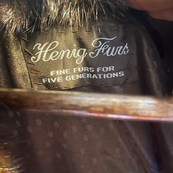 Henig Furs Full Body Mink - Picture 4 of 5